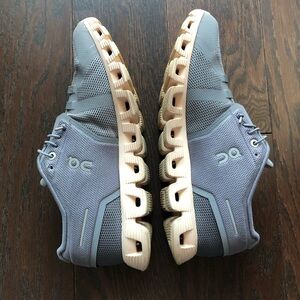 On Running Cloud 5 W9